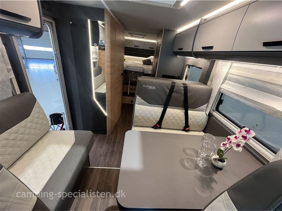 Knaus L!VE TI 700 MEG Platinum Selection